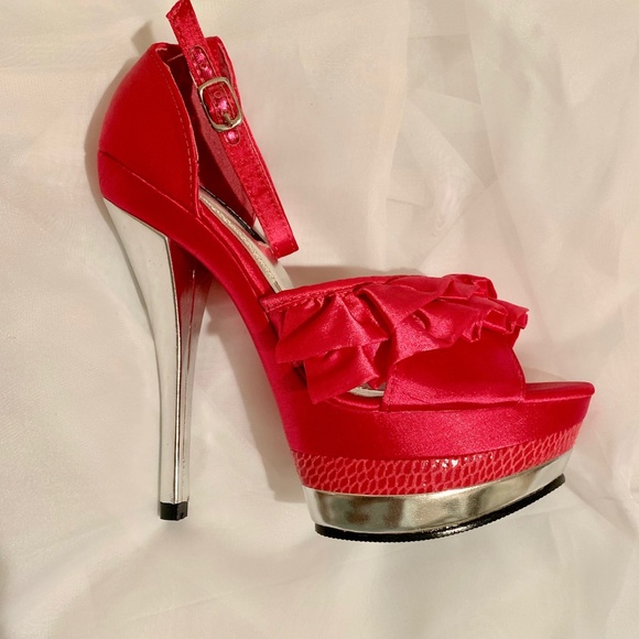 Pink Ruffle Stilettos - Picture 2 of 2